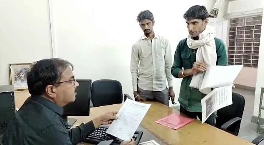 एक दिन में दो जगह उपस्थिति की जांच कमेटी बनाकर पुन: जांच की मांग