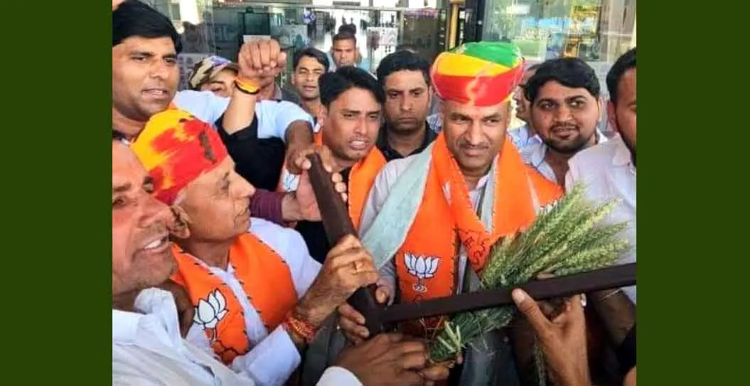 CP Joshi Grand Welcome: जानें क्यों हुआ, सीपी जोशी का पुष्पवर्षा से भव्य स्वागत ?