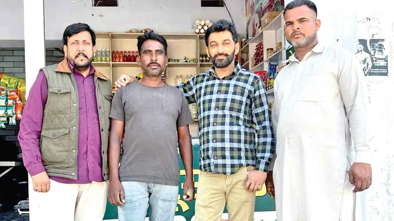 अकाउंट में गलती से आए 96 हजार रूपए वापिस लौटाकर गुरप्रीत इन्सां ने दिया ईमानदारी का परिचय