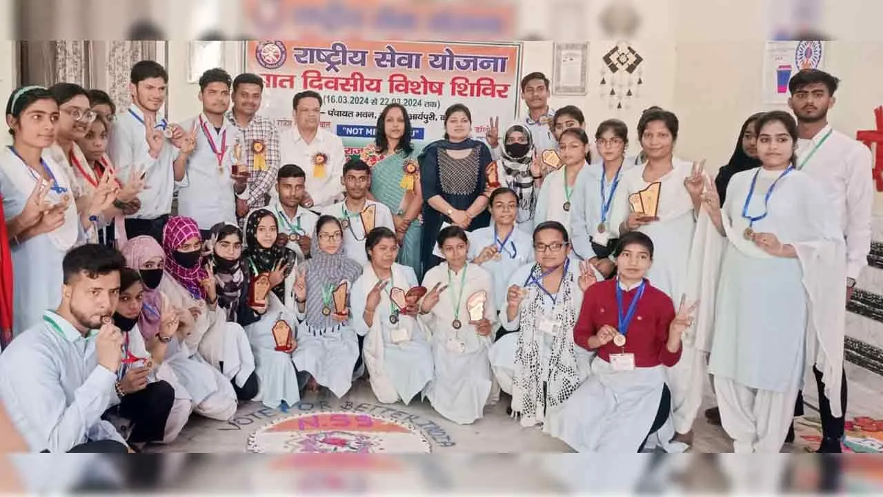 ‘लोकसभा चुनाव में जन भागीदारी को जागरूक करें स्वयंसेवक’