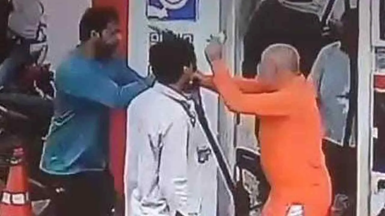 पूर्व नपा चेयरमैन के पेट्रोल पंप पर मारपीट का वीडियों वायरल
