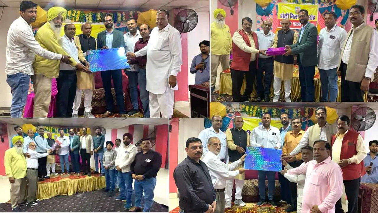 जल बचाओ थीम पर आधारित मीडिया क्लब ने आयोजित किया होली मिलन समारोह, सामाजिक संस्थाओं संग खेली फूलों की होली