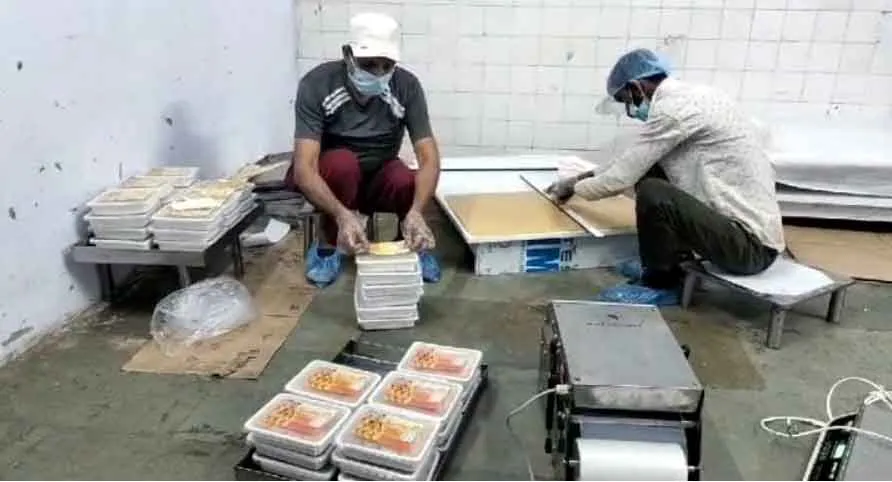 बूथ पर उपलब्ध होंगी सरस की मिठाइयां