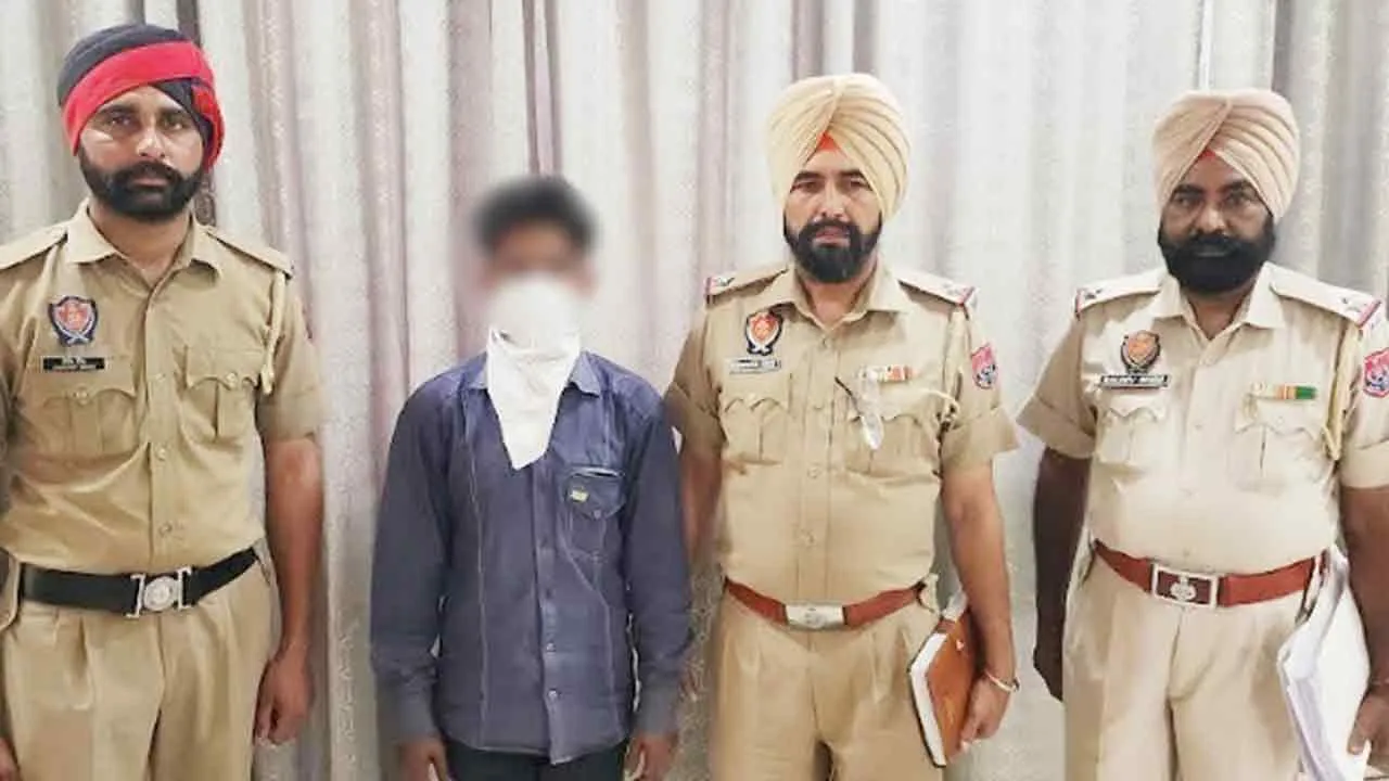 मंदिर से चोरी करने वाला नकदी सहित गिरफ्तार