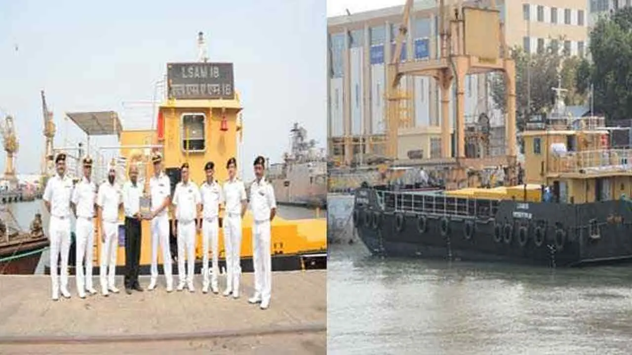 गोला बारूद और टारपीडो ले जाने वाली बार्ज नौका नौसेना के बेड़े में शामिल