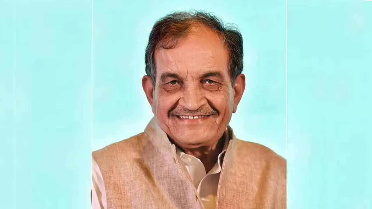 Congress: आज कांग्रेस ज्वाइन करेंगे पूर्व केंद्रीय मंत्री वीरेंद्र सिंह