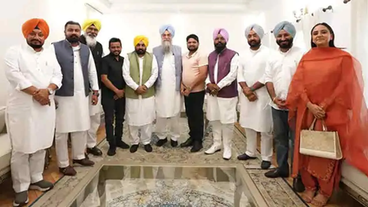मान चुनावी एक्शन में, चंडीगढ़ बुलाकर विधायकों से की मीटिंग