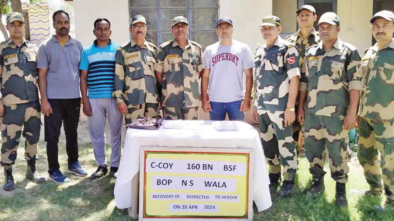 फाजिल्का में सवा दो किलो व अमृतसर में आधा किलो हेरोइन व चीनी ड्रोन बरामद
