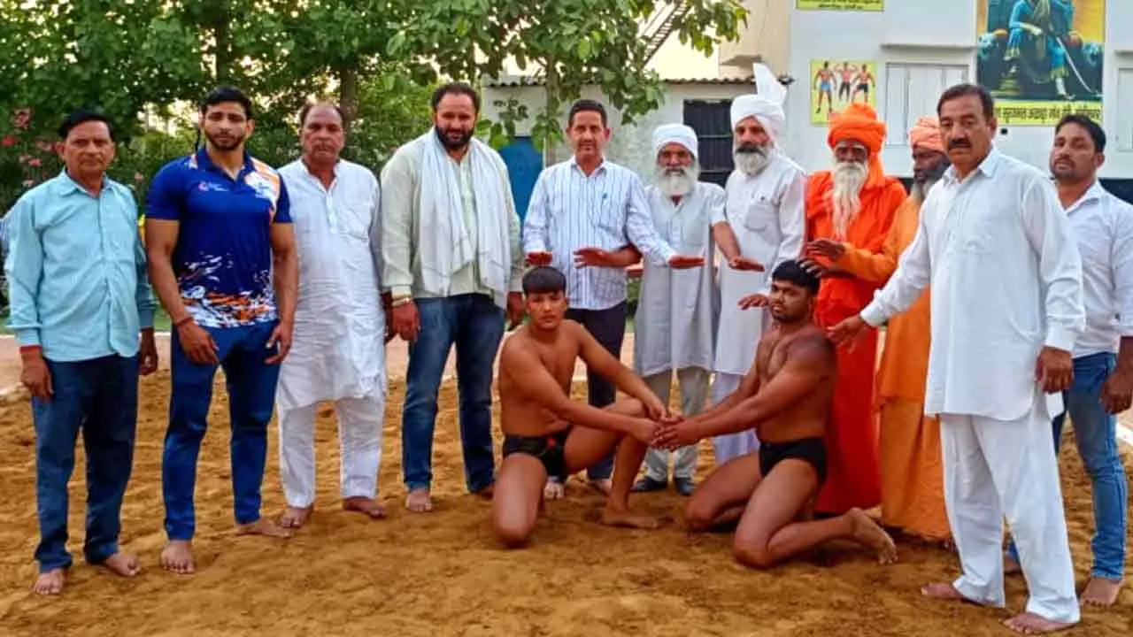 कुश्ती किसानों का खेल है: बाबा परमेन्द्र आर्य
