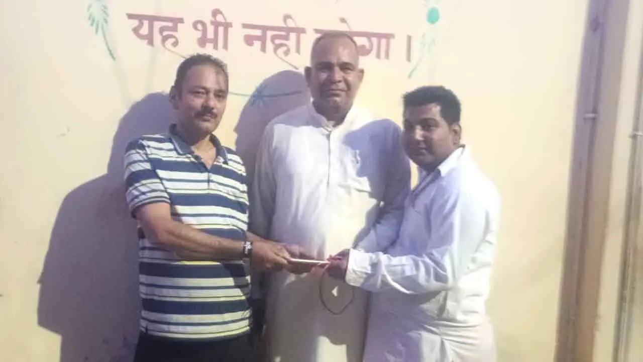 एक लाख का कीमती आईफोन भी नहीं डुला पाया डेरा प्रेमी का ईमान, असली मालिक को लौटाया