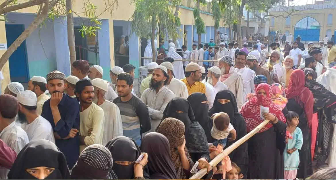 Kairana : कैराना में 33.23 फीसदी हुआ मतदान, मंडलायुक्त व डीआईजी ने परखी व्यवस्था