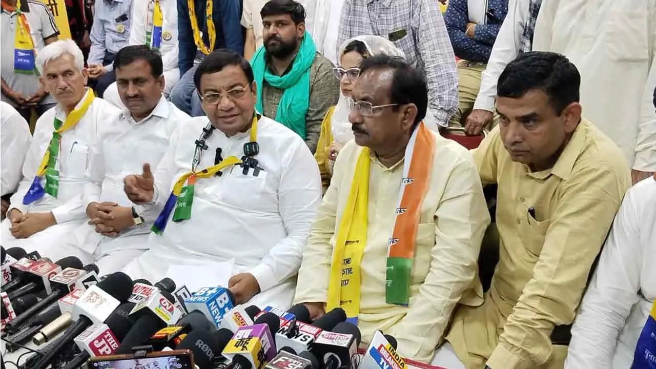 Aam Aadmi Party: इंडिया गठबंधन के तहत आम आदमी पार्टी के प्रत्याशी डॉ. सुशील गुप्ता की प्रेसवार्ता