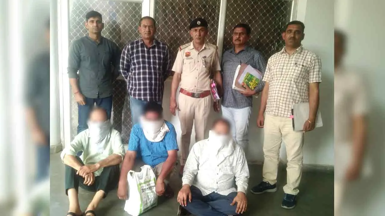 लोन व मेडिकल कालेज में दाखिला दिलवाने के नाम पर 52 लाख ठगने वाले 3 आरोपी गिरफ्तार