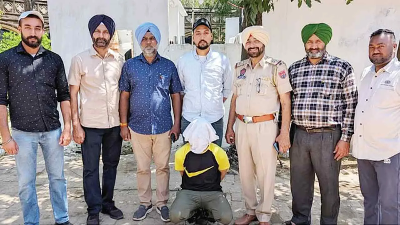 तीन किलो अफीम, हेरोइन सहित तस्कर गिरफ्तार