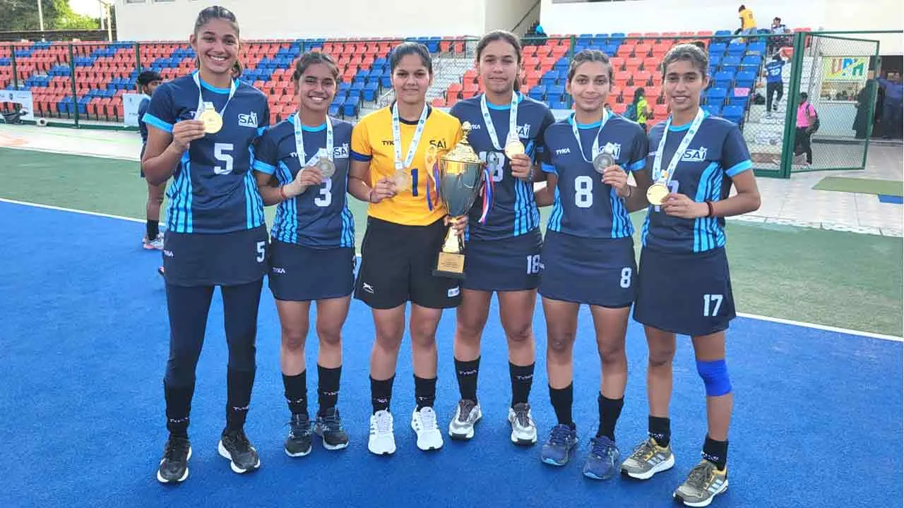 लिटल एंजल्स स्कूल की हॉकी खिलाड़ियों ने खेलो इंडिया हॉकी लीग में जीता स्वर्ण पदक