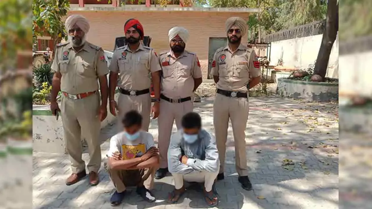 मलोट पुलिस ने 2 चोरों को पकड़ा