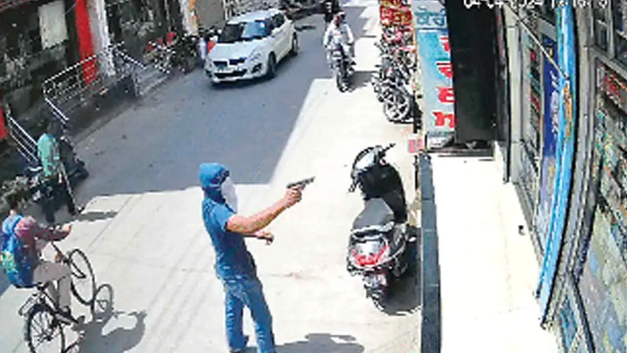 मानसा शहर में फायरिंग से लोगों में दहशत
