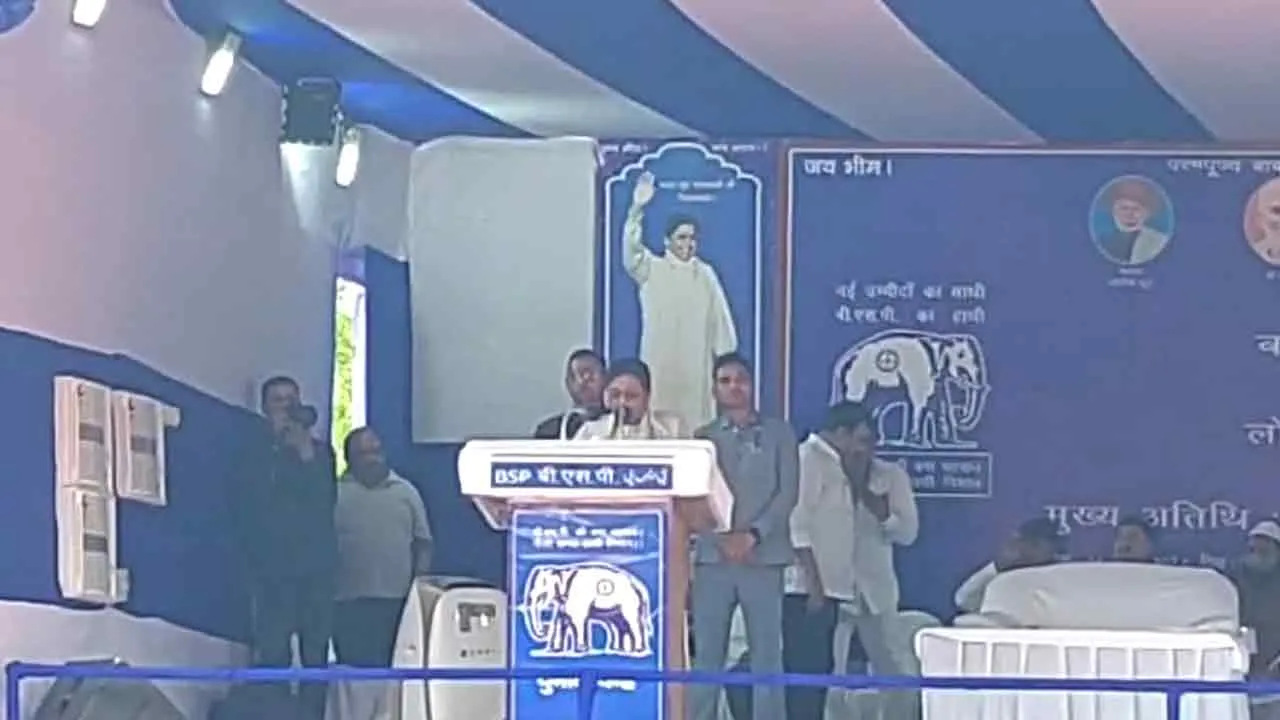 मुजफ्फरनगर रैली में बिजनौर सीट को भी साध गईं मायावती