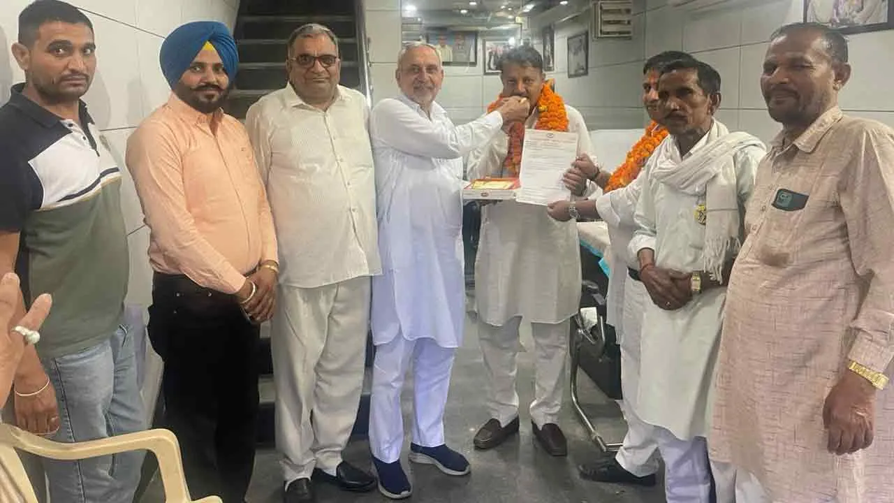 बलदेव पाल को ओ बी सी मोर्चा का प्रदेश महा सचिव बनाए जाने पर खुशी की लहर