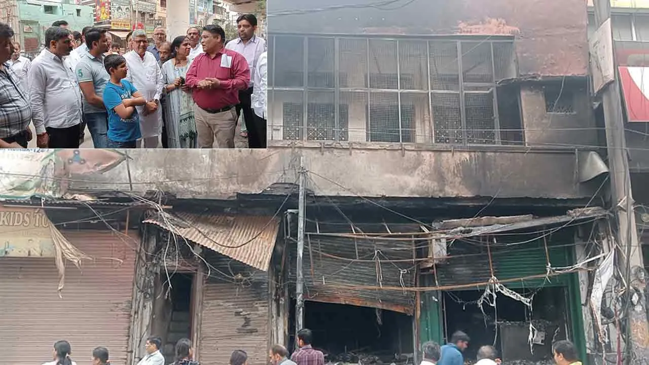 हैंडलूम की दुकान में भीषण आग, बाल-बाल बचा परिवार