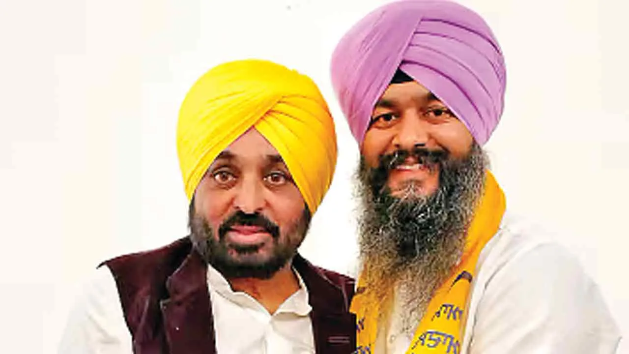 Aam Aadmi Party: चंडीगढ़ में भी आम आदमी पार्टी मजबूत, अकाली दल बादल को बड़ा झटका!