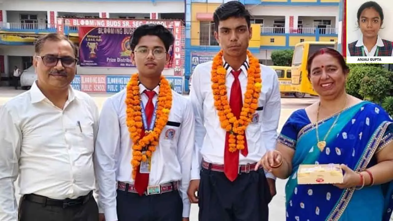 इंटर में डीपीएस की अंजली, तो हाईस्कूल में एशियन के नीलांश बने जिला टॉपर