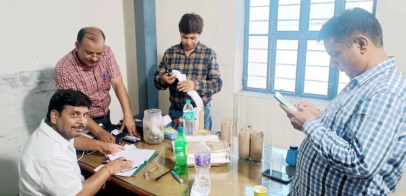 43 हजार लीटर खाद्य तेल और 7 हजार लीटर घी सीज