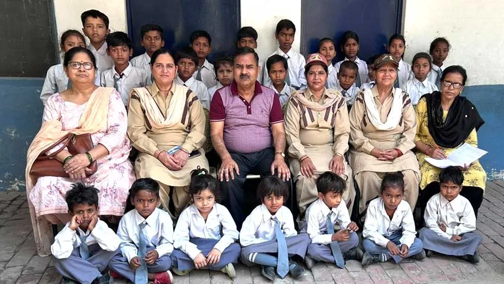 मानवता की मिसाल बने डेरा प्रेमी, 24 मासूमों  के सपनों को लगाए पंख