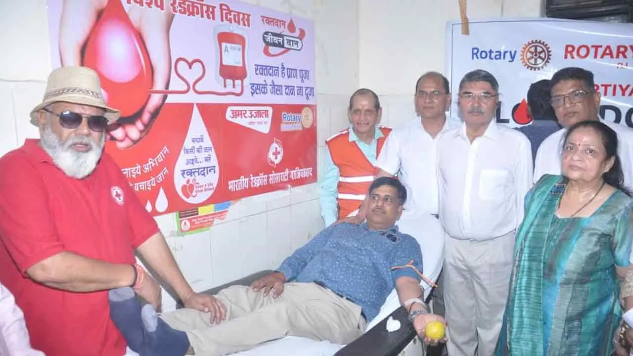 रक्तदान महादान, निसंकोच होकर रक्तदान करें : डॉ भवतोष शंखधर   