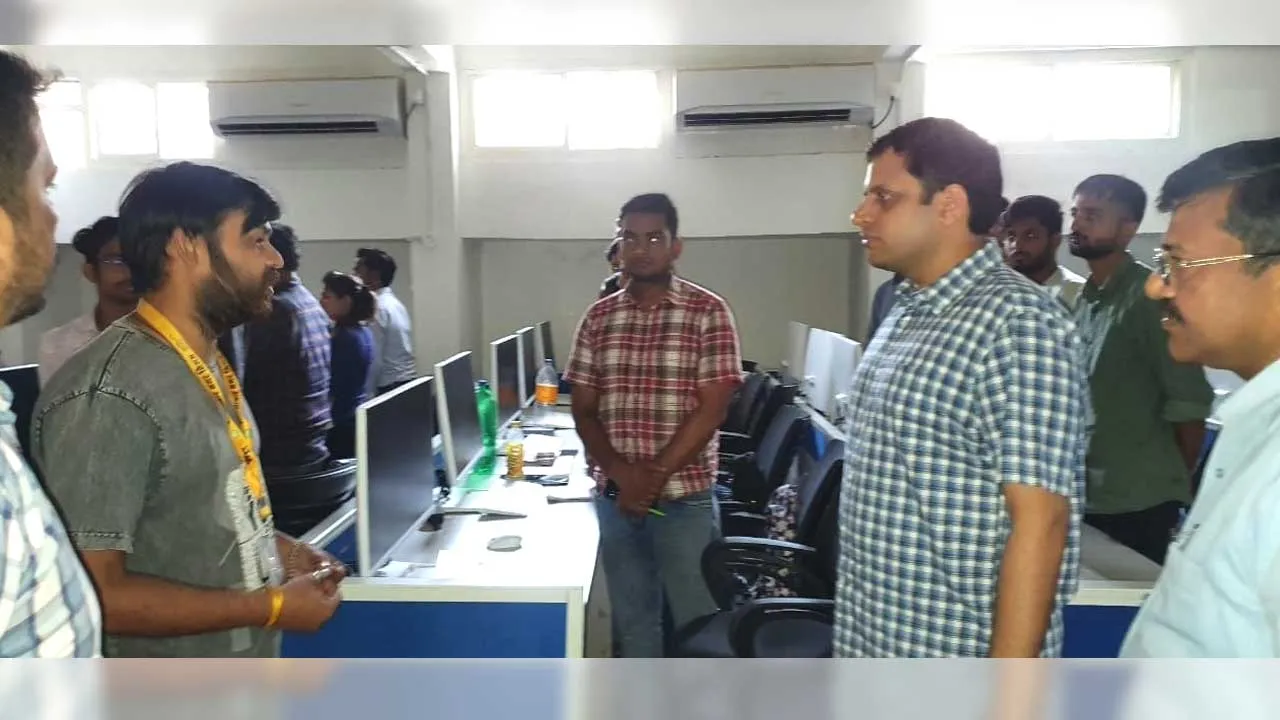 स्मार्ट वर्किंग से स्मार्ट बनेगा शहर: विक्रमादित्य सिंह मलिक 