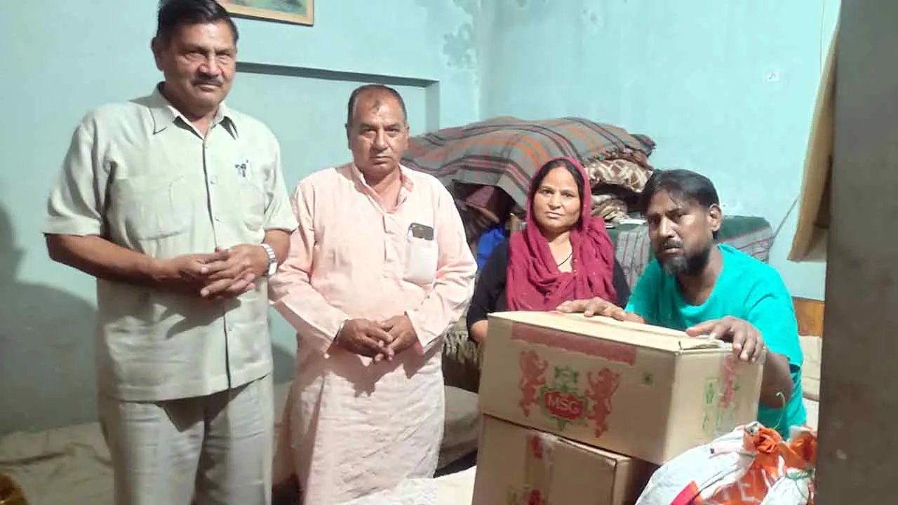 किडनी मरीज ने लगाई गुहार, तो मदद को आगे आए डेरा सच्चा सौदा के सेवादार