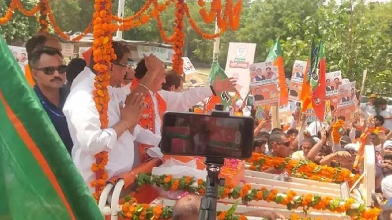 रोहतक में भाजपा ने नड्डा के रोड शो से किया ‘शक्ति प्रदर्शन’