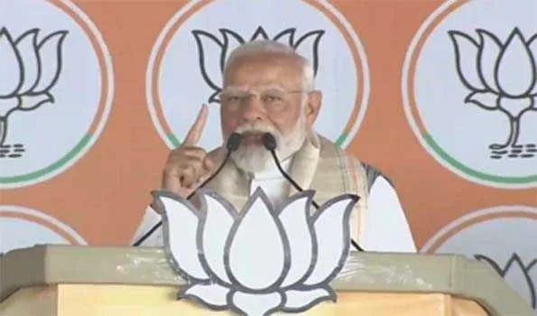 Narendra Modi: मोदी की ‘इंडिया गठबंधन’ को दो टूक ‘‘चूड़ियाँ उन्हें मैं पहनाऊंगा।’’