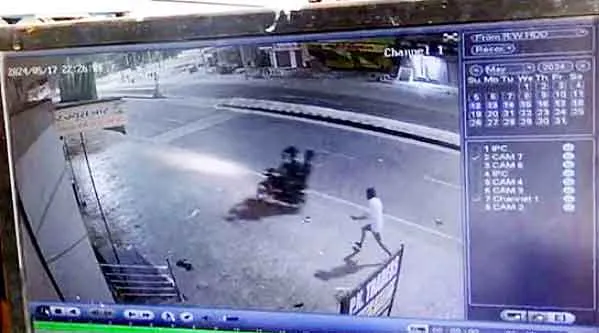 बाइक सवारों ने झपटा मारकर छीना मोबाइल फोन