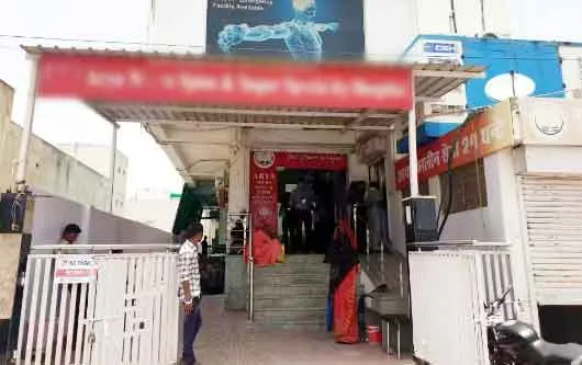 वकील की मौत पर हंगामा, डॉक्टर पर कार्रवाई की मांग