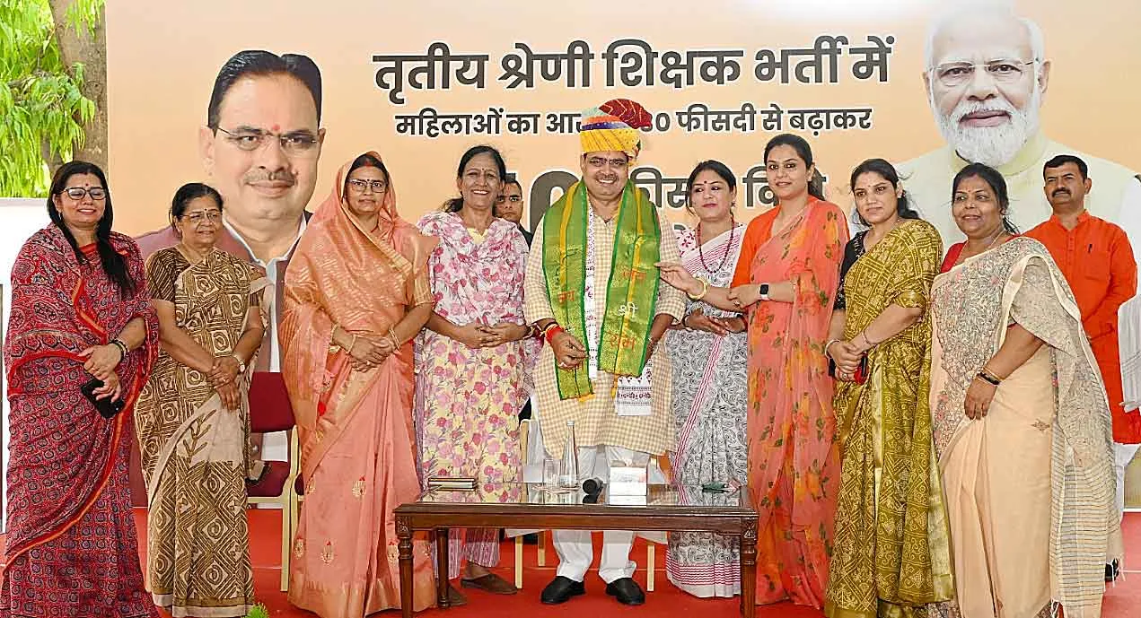 महिलाओं की रोजगार में भागीदारी, हमारी जिम्मेदारी : सीएम