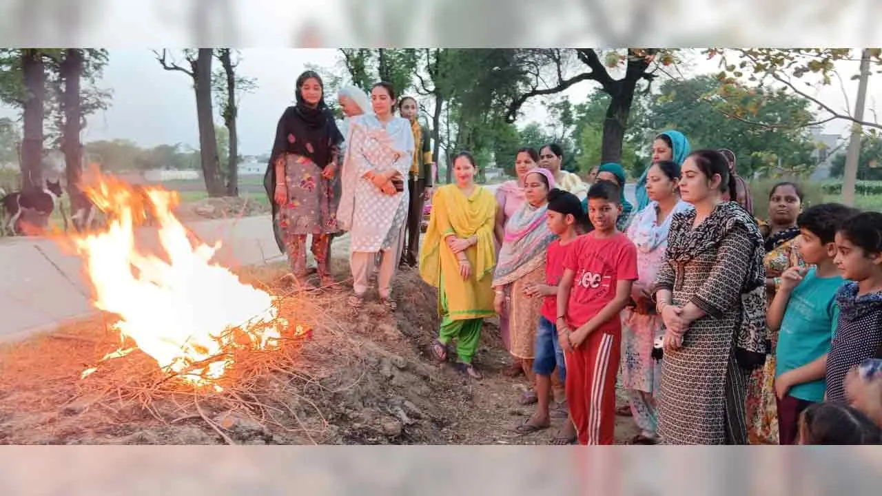 भवानीगढ़ में महिलाओं ने पुरानी संस्कृति की याद दिलाई
