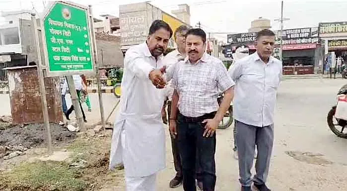 चक ज्वालासिंहवाला रोड की पैमाइश व निशानदेही की कार्रवाई