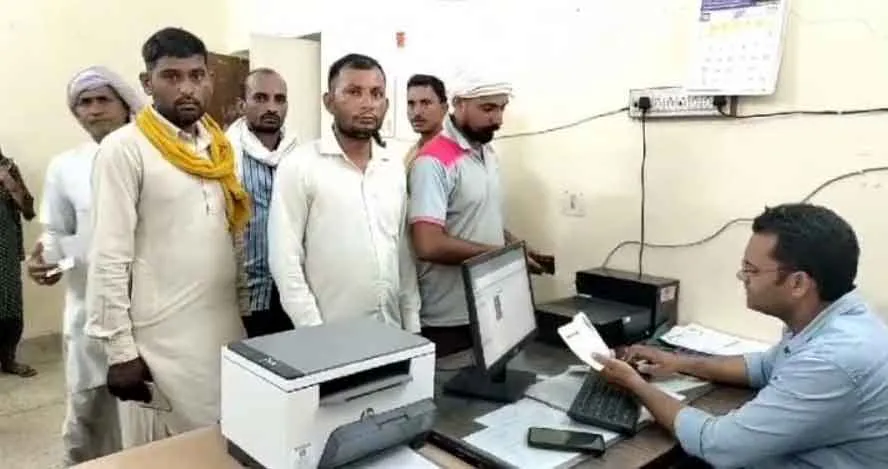 Ration Card e-KYC: राशन कार्डधारक इस तारीख तक e-KYC नहीं करा पाए तो होगी समस्या!