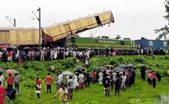 Kanchanjunga Express Accident: यह रही बड़े ट्रेन हादसे की बड़ी चूक! 19 ट्रेनें रद्द!