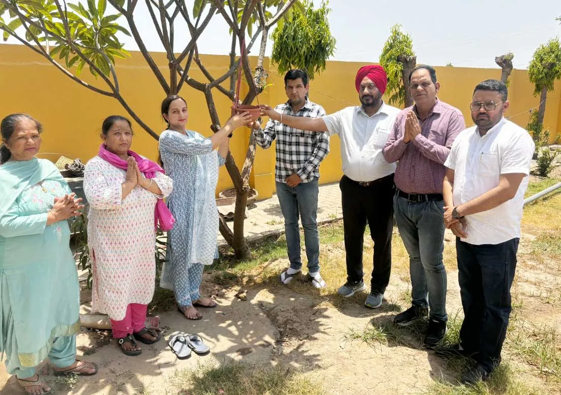 दैनिक सच कहूँ की 22वीं वर्षगांठ को पाठकों ने पक्षियों के नाम किया
