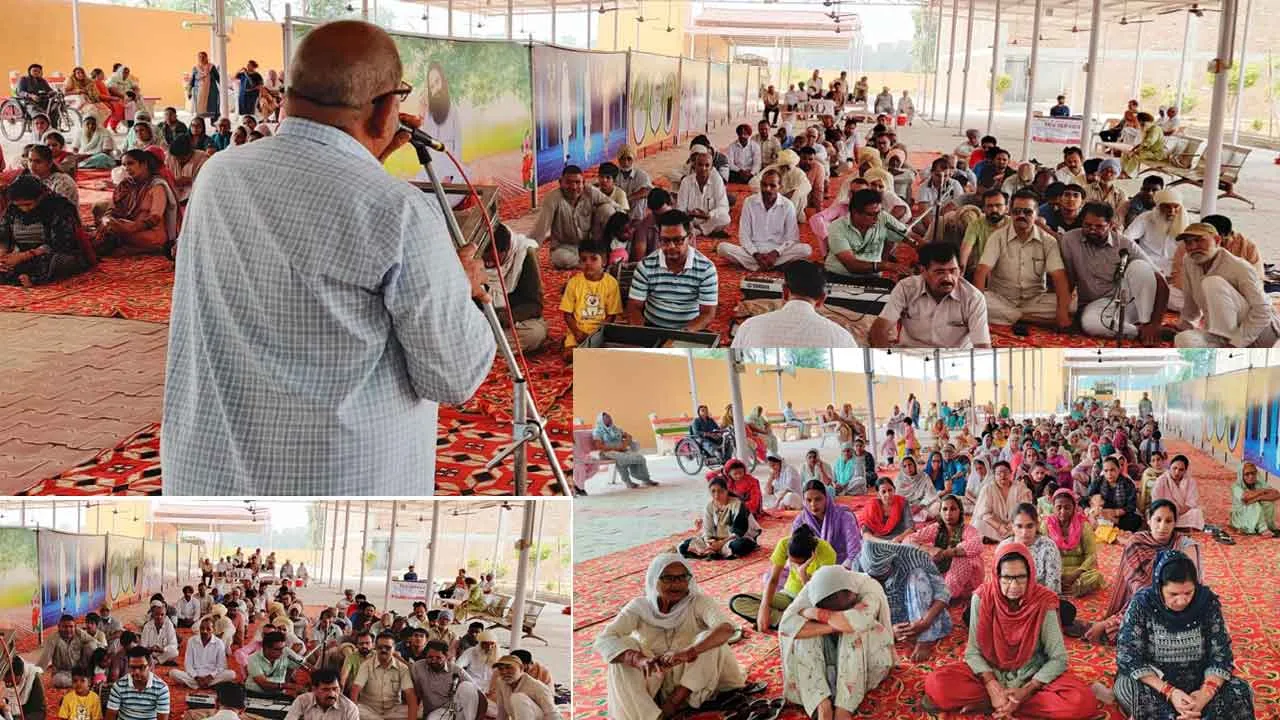 रतिया की साध संगत ने ब्लॉक स्तरीय नामचर्चा में गाया गुरुयश