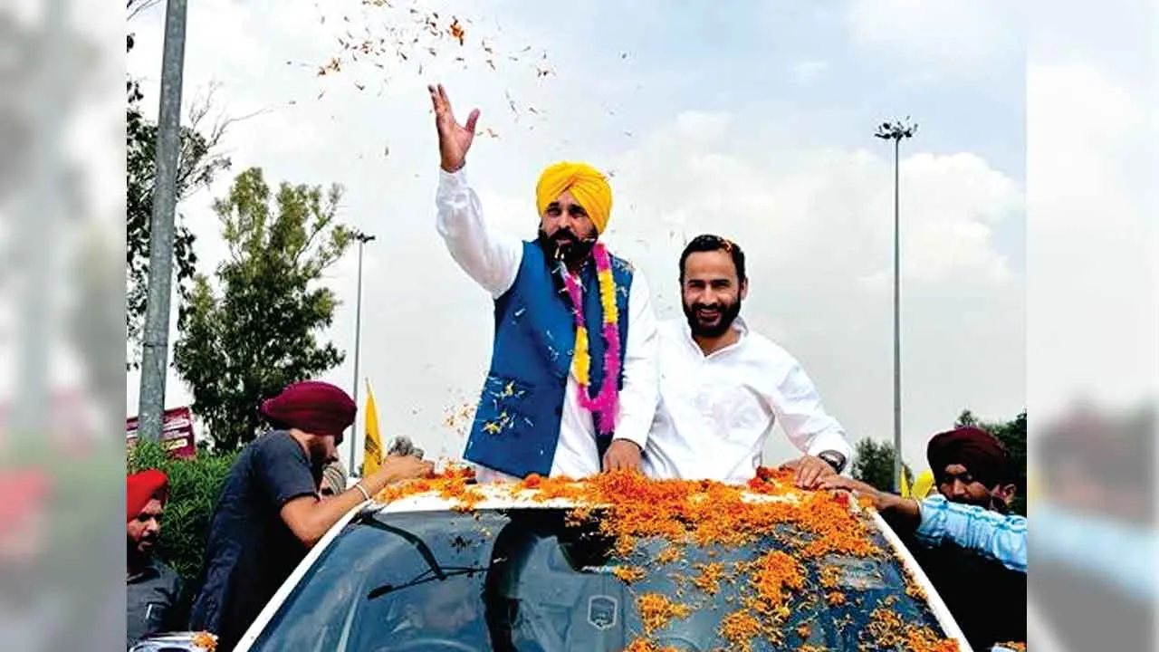 पंजाब में कांग्रेस को सात, आप को तीन सीटें
