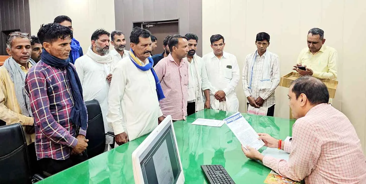 डॉ. अम्बेडकर सामुदायिक भवन का निर्माण कार्य ध्वस्त कर खुर्द-बुर्द करने का आरोप