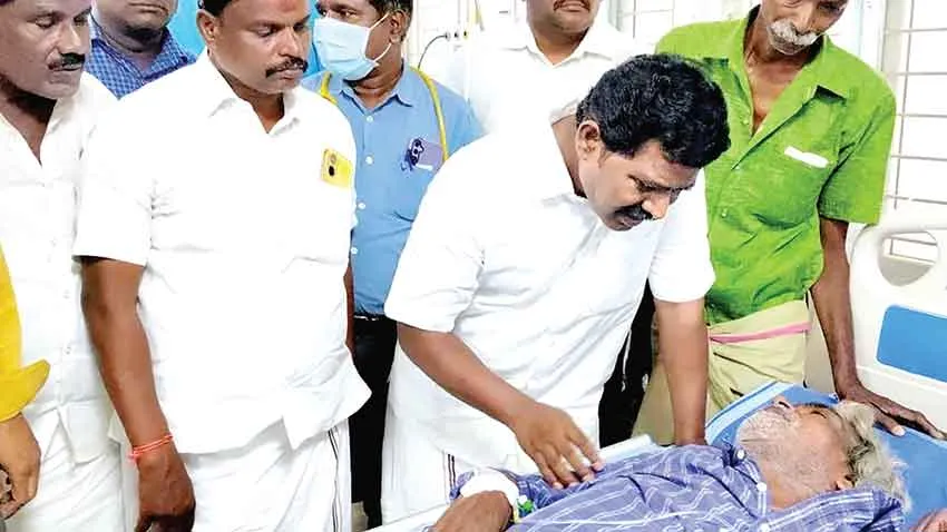 जहरीली शराब ने निगल ली 34 जिंदगियाँ! सीएम के कड़ी कार्रवाई के आदेश