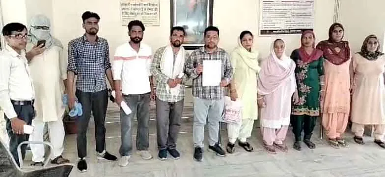 आरोप, रंजिश के चलते निर्माण स्वीकृति जारी नहीं होने दे रहा वार्ड पार्षद