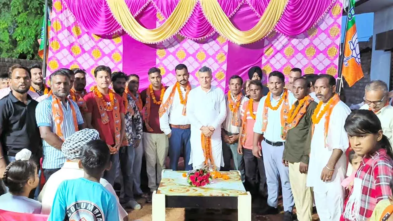भाजपा राज में हुए विकास कार्यों को लेकर उधमगढ गांव ने कृषि मंत्री कंवरपाल का जताया आभार