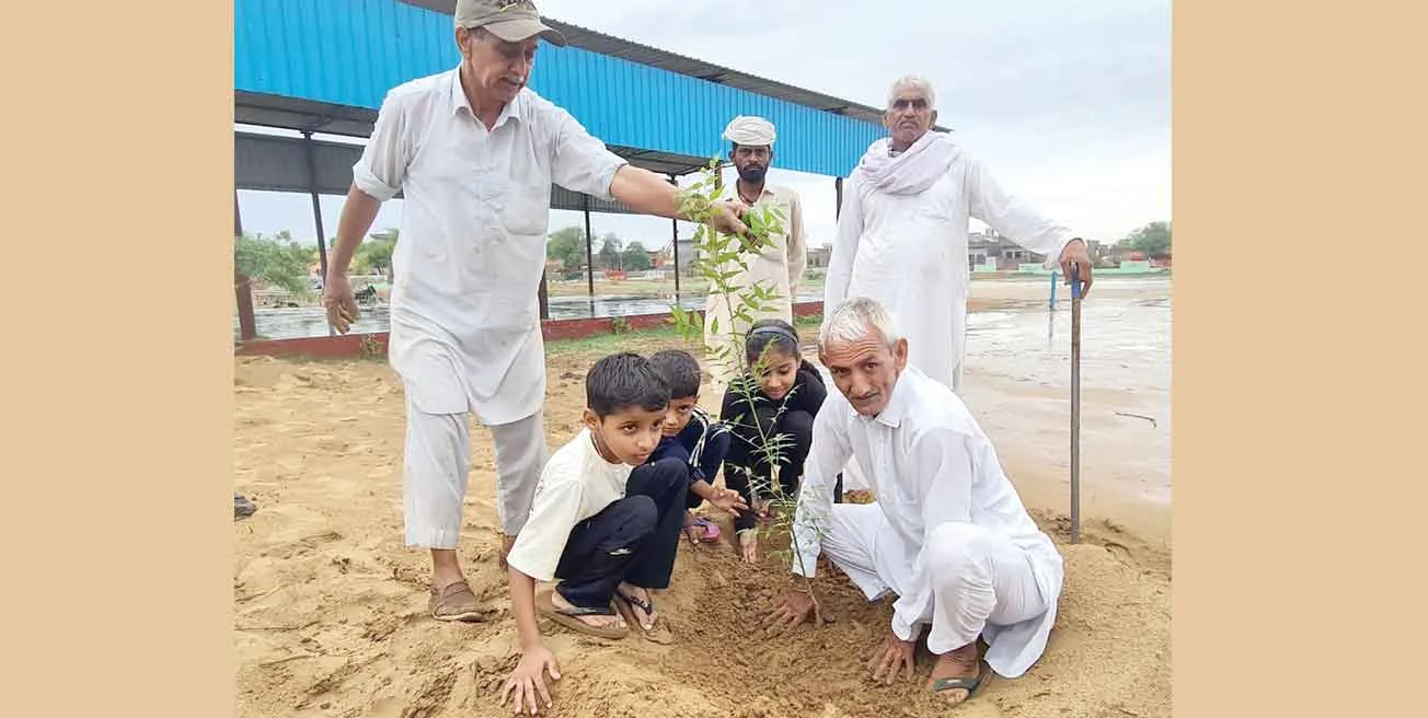 सरसा के इस छोटे से गांव के रिटायर फौजी ने चलाई ऐसी मुहिम, पूरा गांव हो लिया साथ!