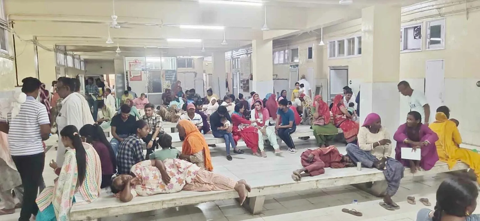 Doctors Strike : सरसा के सरकारी चिकित्सकों ने शुरू की अनिश्चितकालीन हड़ताल