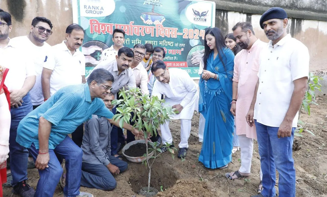Tree Plantation : ”पीएम मोदी की ‘एक पेड़ माँ के नाम’ मुहिम से जुड़ रही है प्रदेश की जनता”